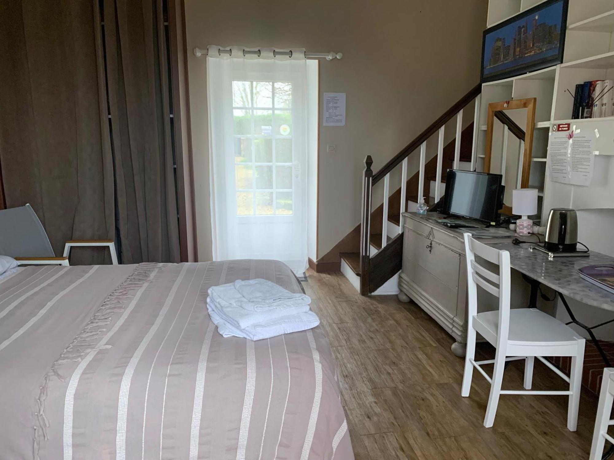Bed and Breakfast La Costonnerie à Leigne-sur-Usseau Extérieur photo